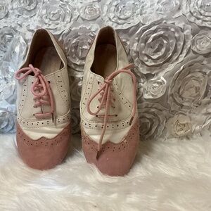 Women’s shoes